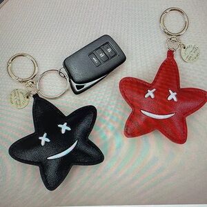Star-Shaped Keychain Set - Black and Red